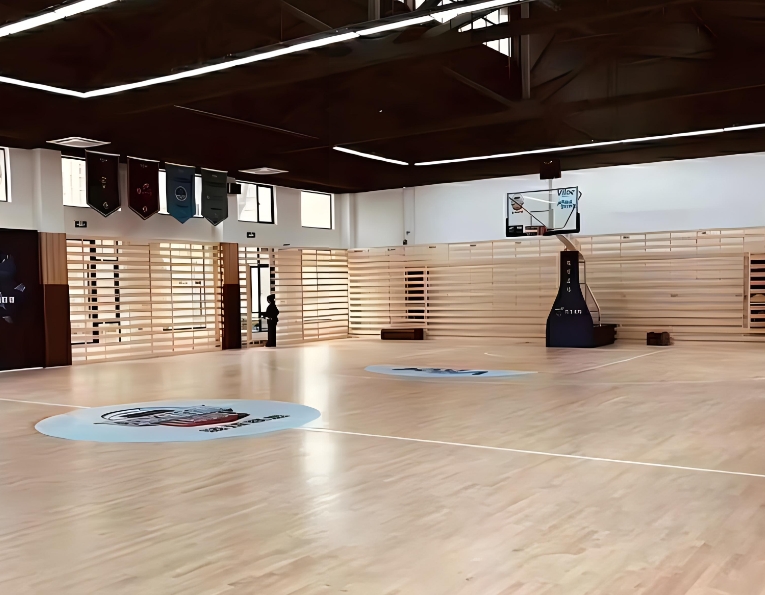 四川甘孜藏族自治州爐霍縣體(ti)育館